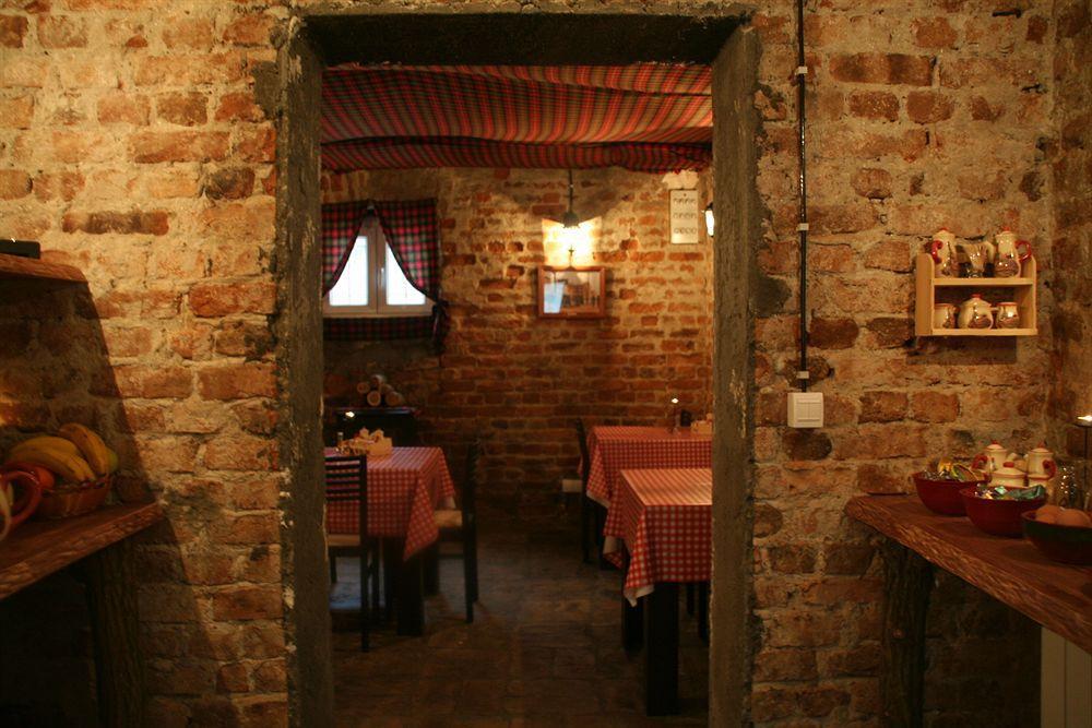 Villa Mystique Belgrade Restoran gambar